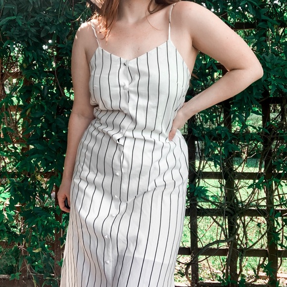Two Way Wear Striped Midi Length Brunch Dress - Picture 4 of 5